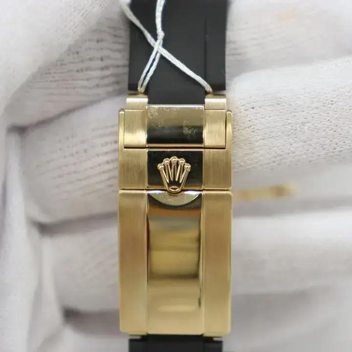 4th image of Rolex Rolex Cosmograph Daytona Wristwatch, PreOwned condition