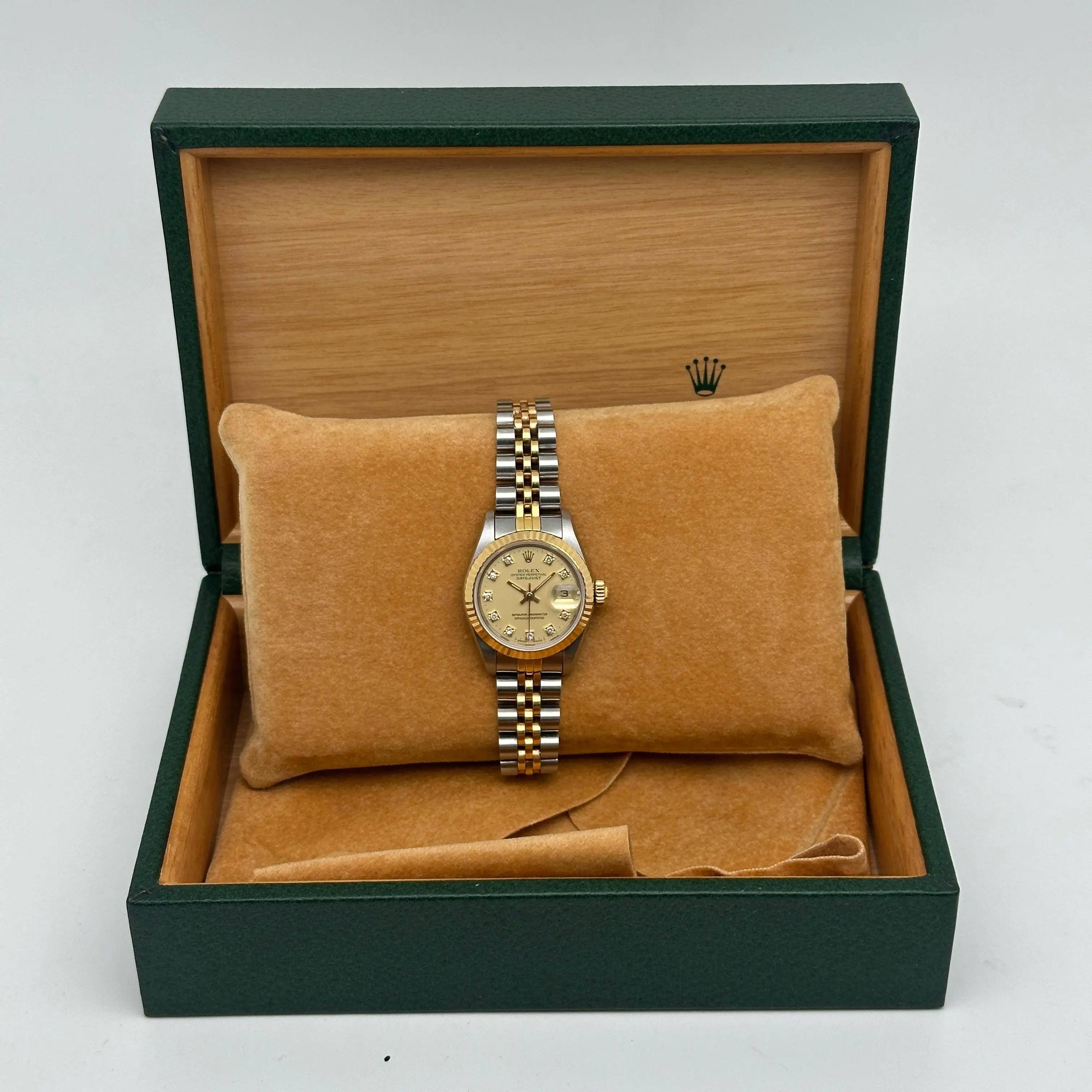 Rolex Datejust 26mm 18k Gold Gold Factory Diamond Dial Ladies