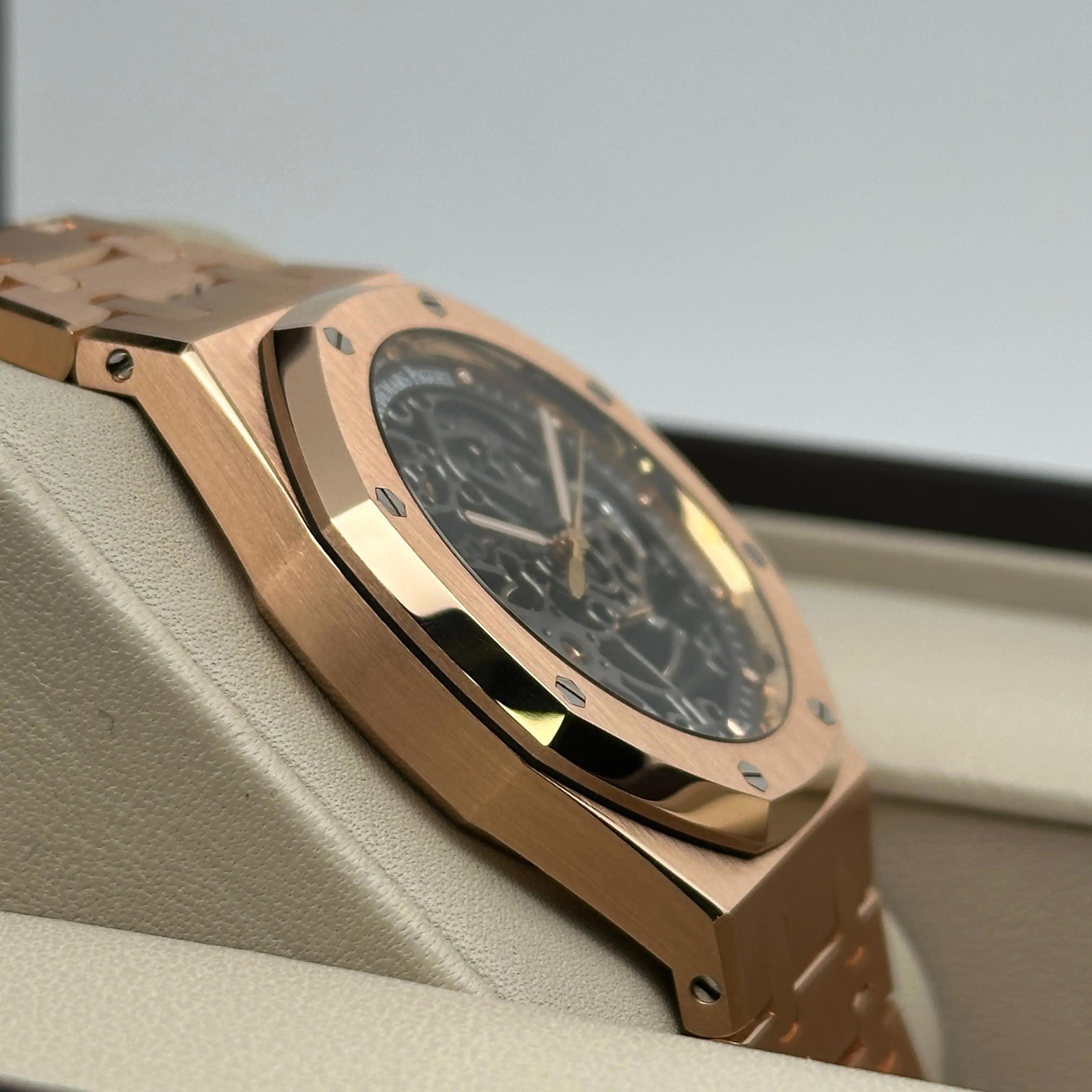 「ロイド」 Audemars Piguet Royal Oak 15305OR.OO.D088CR.01 18K Rose Gold